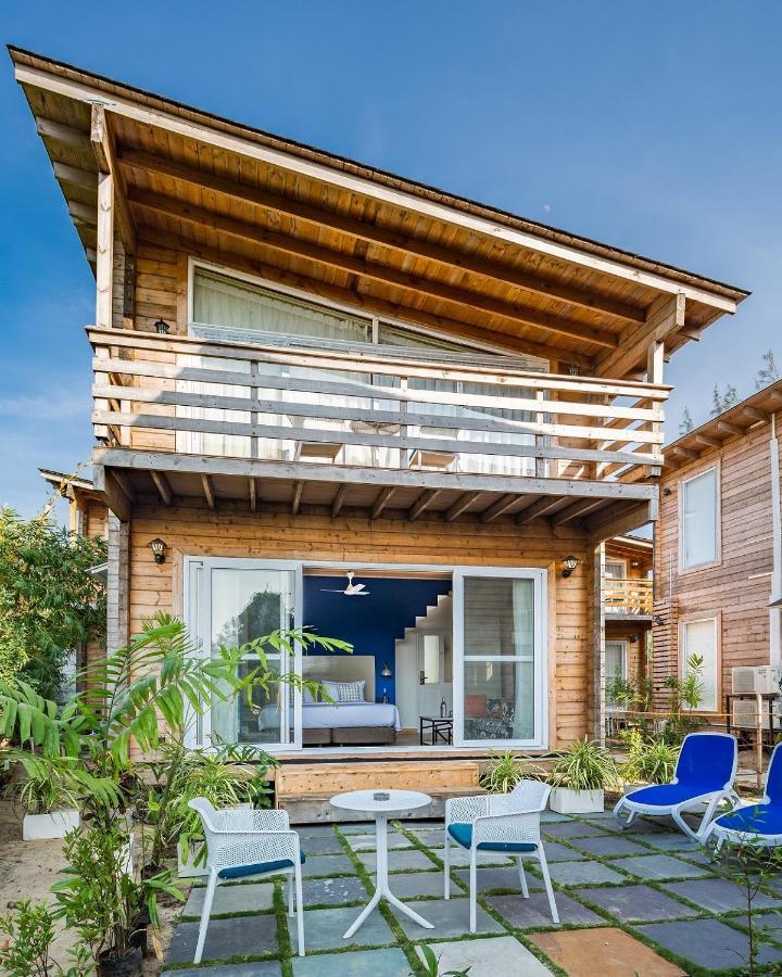 Living Room Beach Resort Morjim Exterior foto